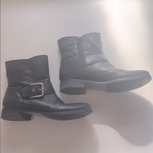 Black Leather Nine West Ankle Boots Booties - 6.5